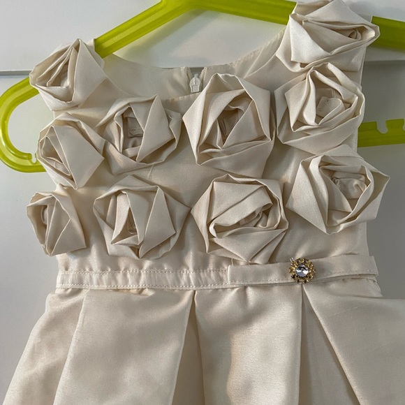 Stunning party dress with tags - Picture 1 of 6